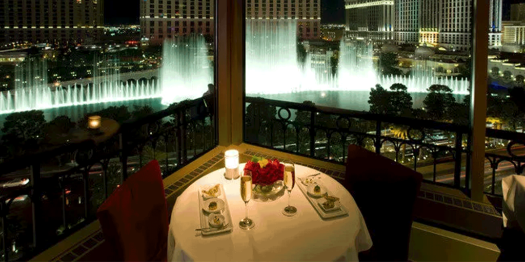 Romantic Dinner overlooking Bellagio Fountain Show in Las Vegas