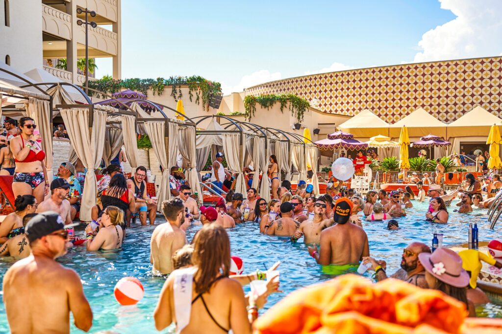 Azilo Pool Las Vegas