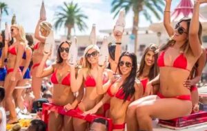 bottle service at dayclub Las Vegas 