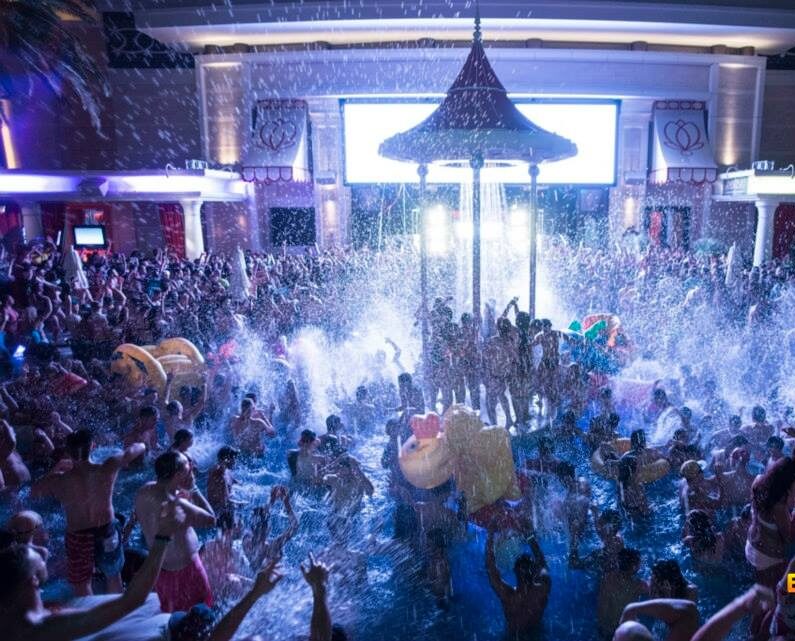 encore beach club at night in Vegas