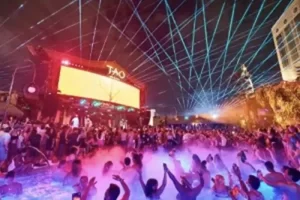 tao nightswim pool