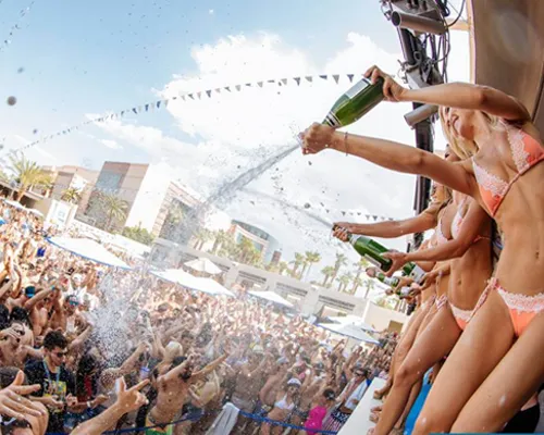 venue - Wet Republic